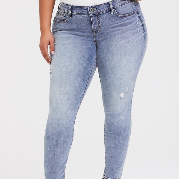 torrid Denim - !NEW! Torrid Skinny Distressed Jeggings Size18
